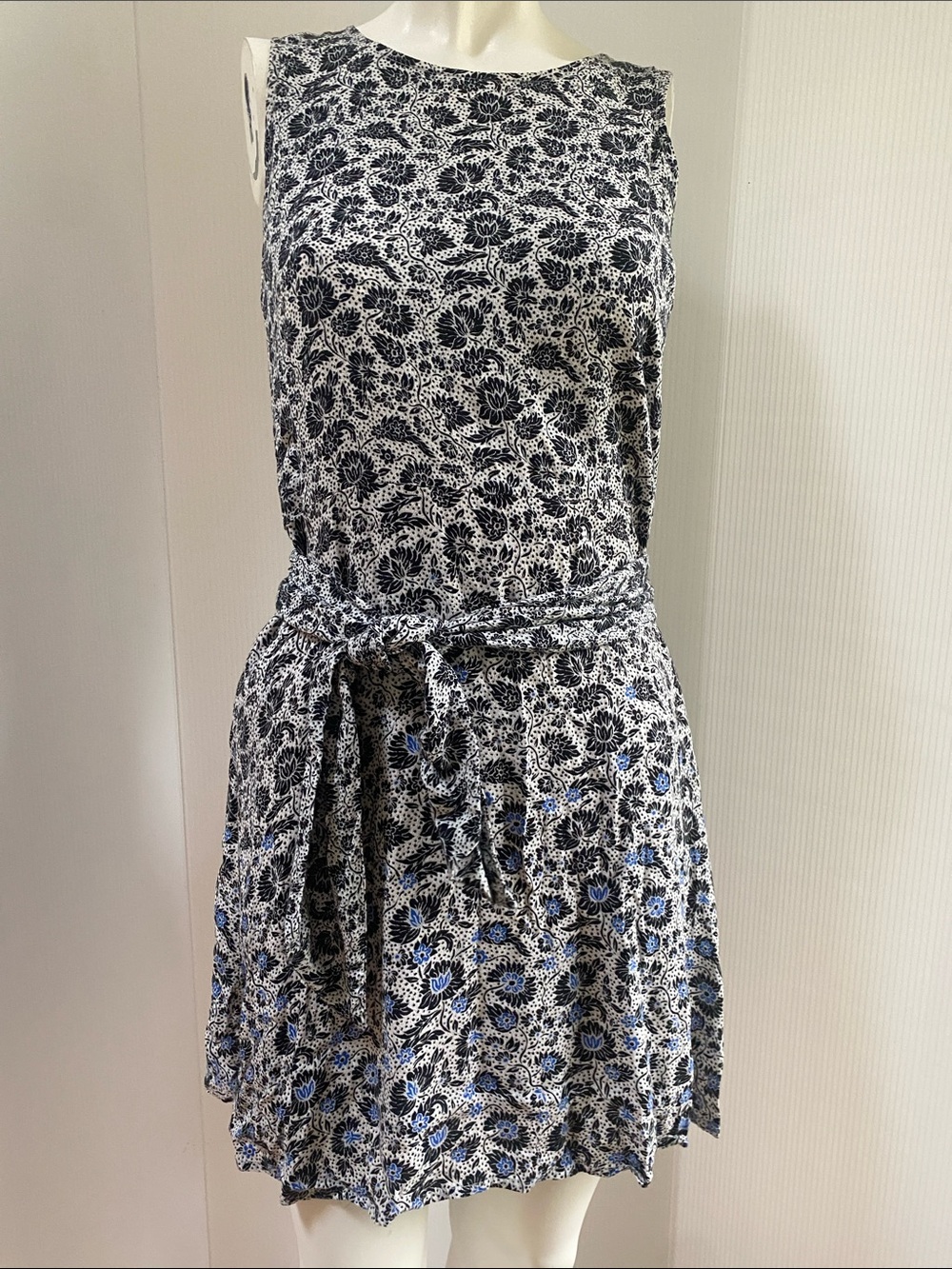 GAP Black, White & Blue Floral Tie-Waist Mini Dress